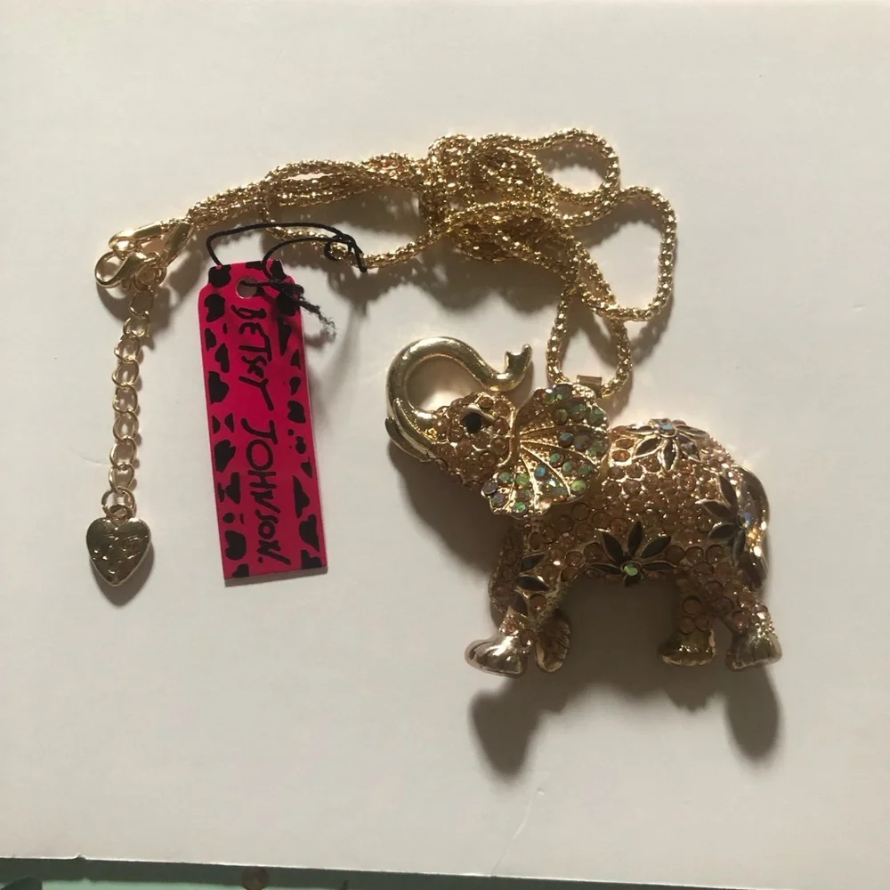 NWT Betsey Johnson Gold Elephant Pendant Necklace with Iridescent Stones - Picture 3 of 6